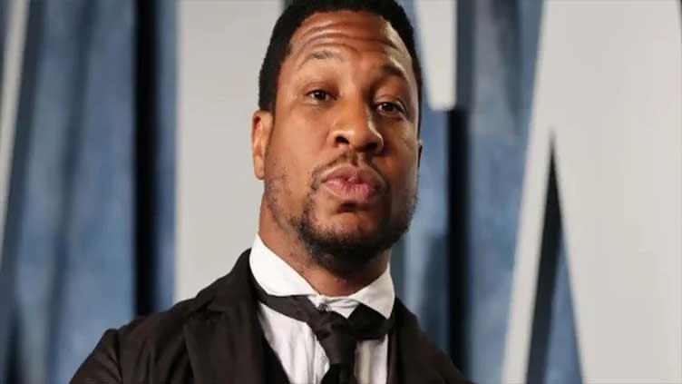 Jonathan majors: prosecutor shows video of how he threw his ex into the car
